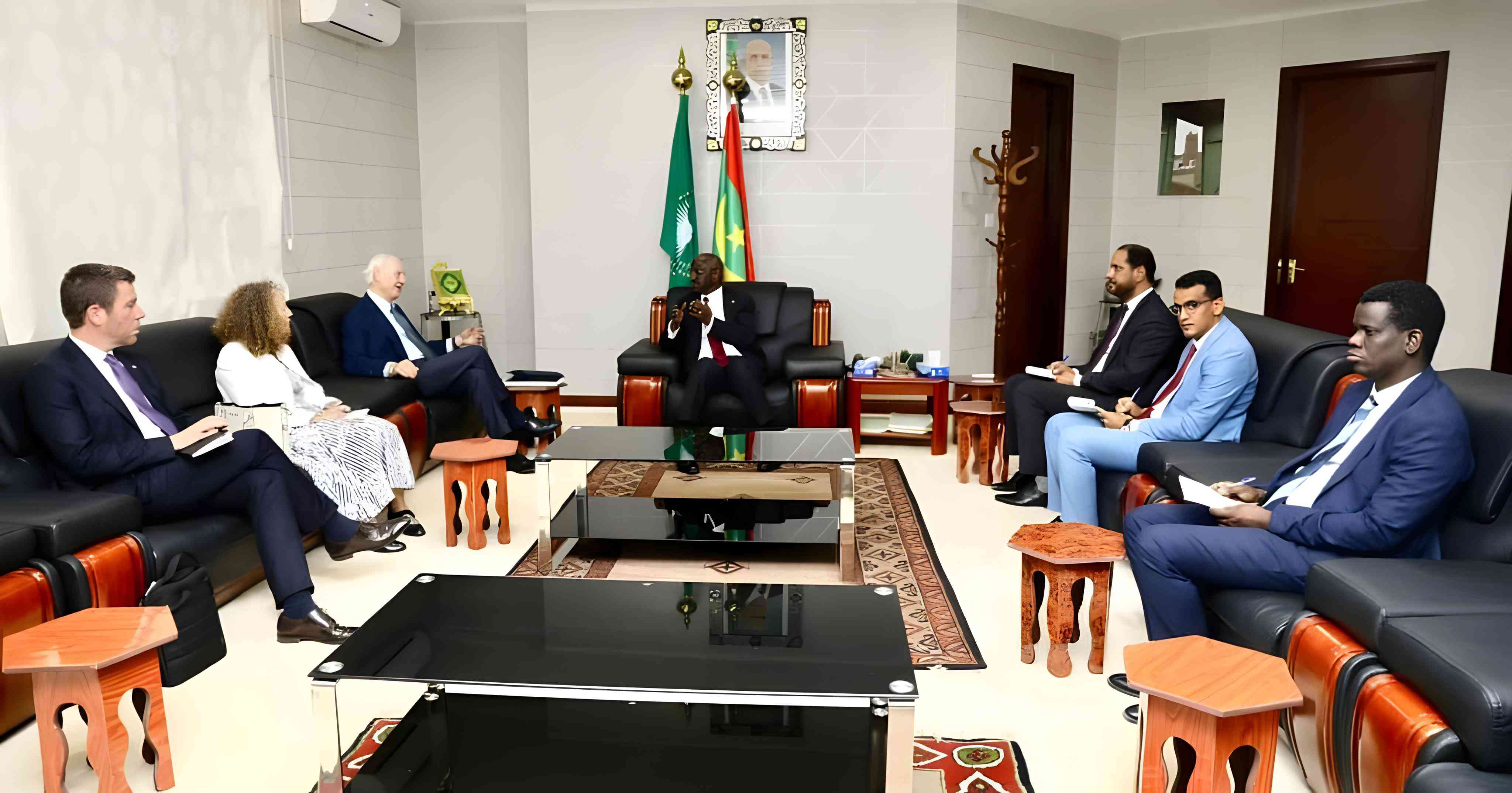 المبعوث الأممي الى الصحراء يصل موريتانيا ويجري مباحثات مع وزير خارجيتها  