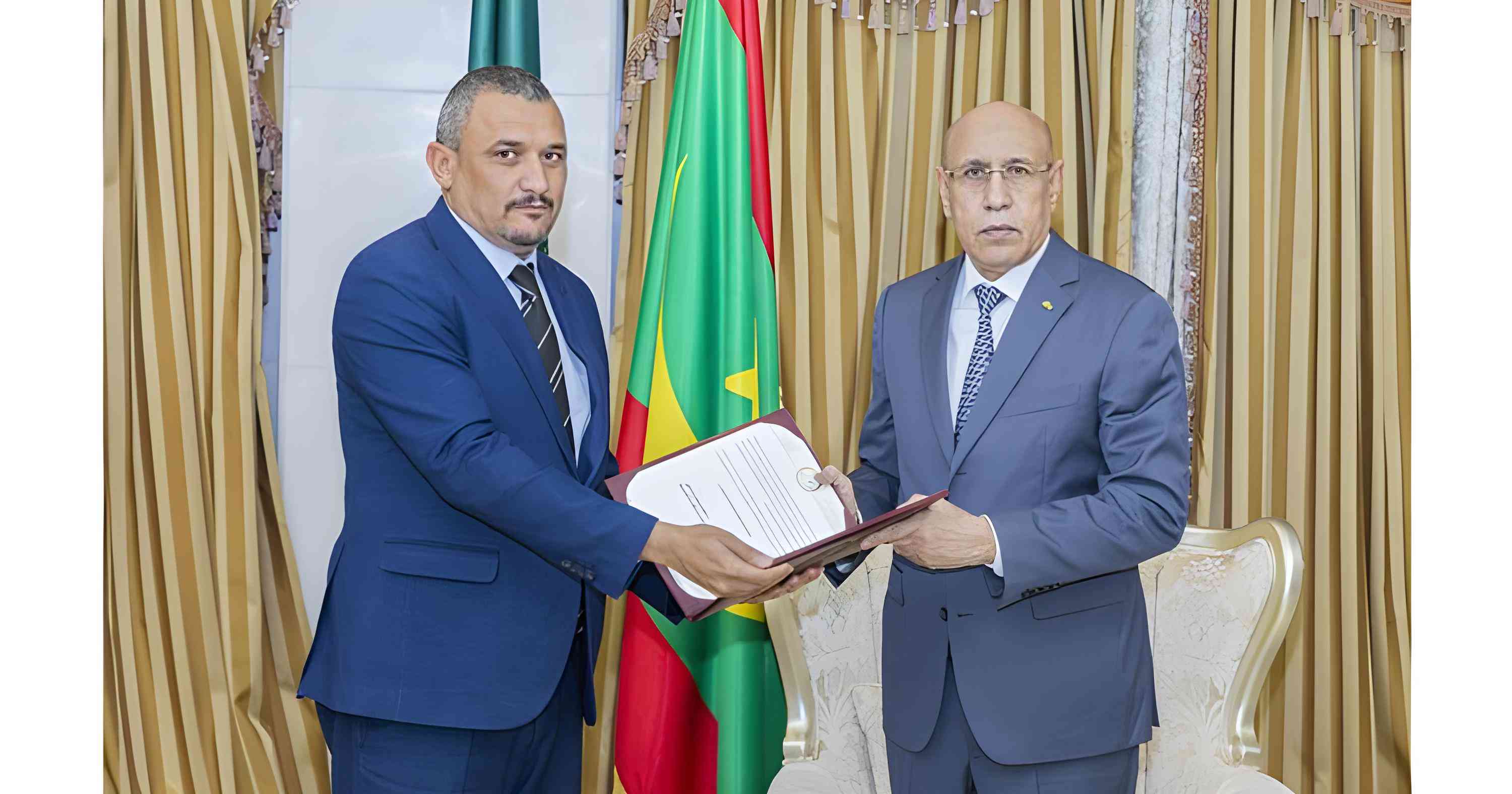 الرئيس الموريتاني يتسلم رسالة من الرئيس الليبي تتمحور حول تفعيل دور اتحاد المغرب العربي
