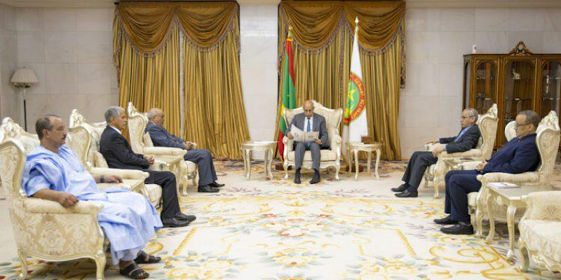 الرئيس الموريتاني يستقبل قياديا بالبوليساريو والأخير يسلمه رسالة إبراهيم غالي