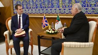 {"remix_data":[],"remix_entry_point":"challenges","source_tags":["local"],"origin":"unknown","total_draw_time":0,"total_draw_actions":0,"layers_used":0,"brushes_used":0,"photos_added":0,"total_editor_actions":{},"tools_used":{"ai_enhance":1,"transform":1},"is_sticker":false,"edited_since_last_sticker_save":true,"containsFTESticker":false}