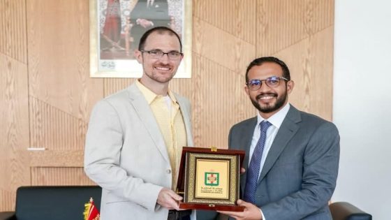 مسؤول أمريكي رفيع يزور الداخلة ويناقش خطط التنظمة وبرامج التعليم