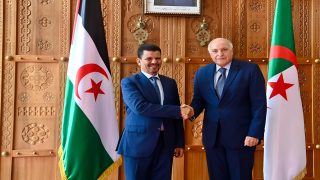 {"remix_data":[],"remix_entry_point":"challenges","source_tags":["local"],"origin":"unknown","total_draw_time":0,"total_draw_actions":0,"layers_used":0,"brushes_used":0,"photos_added":0,"total_editor_actions":{},"tools_used":{"ai_enhance":1,"transform":1},"is_sticker":false,"edited_since_last_sticker_save":true,"containsFTESticker":false}