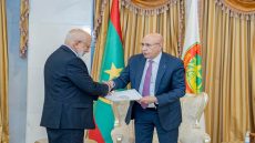 {"remix_data":[],"remix_entry_point":"challenges","source_tags":["local"],"origin":"unknown","total_draw_time":0,"total_draw_actions":0,"layers_used":0,"brushes_used":0,"photos_added":0,"total_editor_actions":{},"tools_used":{"transform":1},"is_sticker":false,"edited_since_last_sticker_save":true,"containsFTESticker":false}