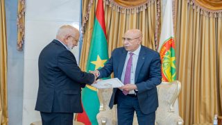 {"remix_data":[],"remix_entry_point":"challenges","source_tags":["local"],"origin":"unknown","total_draw_time":0,"total_draw_actions":0,"layers_used":0,"brushes_used":0,"photos_added":0,"total_editor_actions":{},"tools_used":{"transform":1},"is_sticker":false,"edited_since_last_sticker_save":true,"containsFTESticker":false}