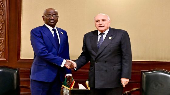 {"remix_data":[],"remix_entry_point":"challenges","source_tags":["local"],"origin":"unknown","total_draw_time":0,"total_draw_actions":0,"layers_used":0,"brushes_used":0,"photos_added":0,"total_editor_actions":{},"tools_used":{"transform":1},"is_sticker":false,"edited_since_last_sticker_save":true,"containsFTESticker":false}