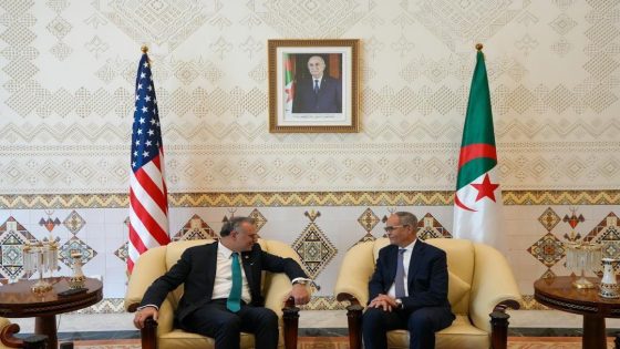 مستشار الرئيس الأمريكي لشؤون إفريقيا والشرق الأوسط يصل إلى الجزائر في زيارة مفاجئة