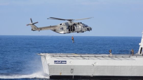 مندوبية الصيد بالعيون تحذر البحارة من مناورات عسكرية بحرية بالذخيرة الحية وتأمر بالابتعاد عن المنطقة