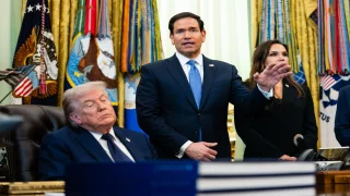 روبيو: المنتخب الإيراني مرحب به في كأس العالم، لكن نرفض دخول المرتبطين بالجيش الإيراني