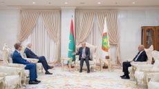المبعوث الأممي الى الصحراء دي مستورا يواصل جولته الإقليمية بلقاء الرئيس الغزواني في نواكشوط